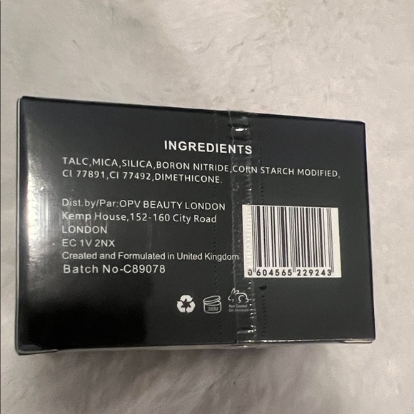 OPV Beauty Translucent Setting Powder - Picture 2 of 3